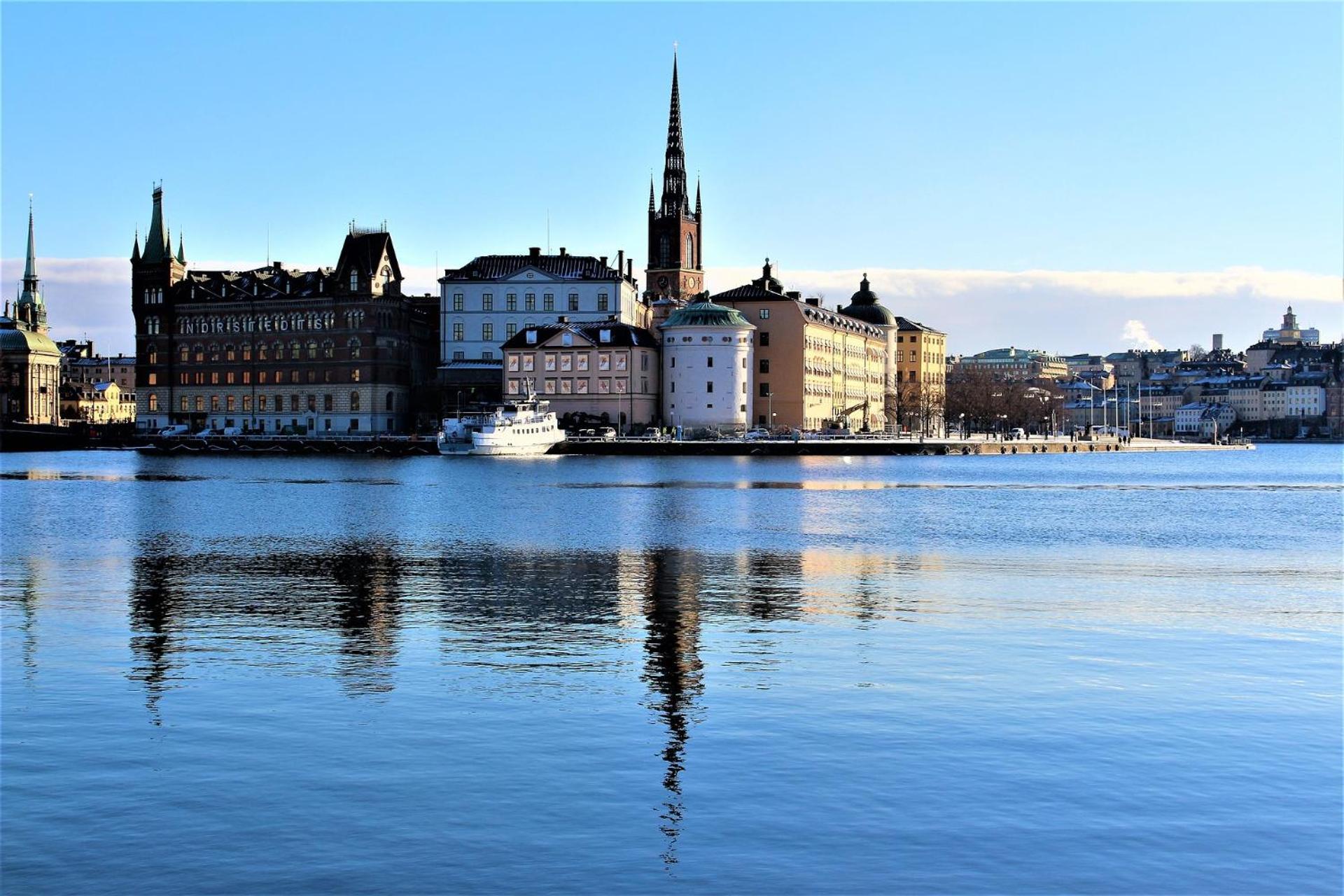 Central Apartment 5Min Drive To The Airport. Stockholm Exterior foto